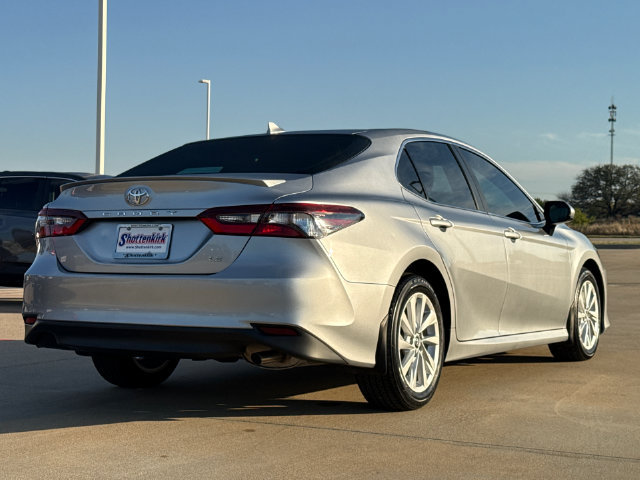 Used 2024 Toyota Camry LE FWD image 8