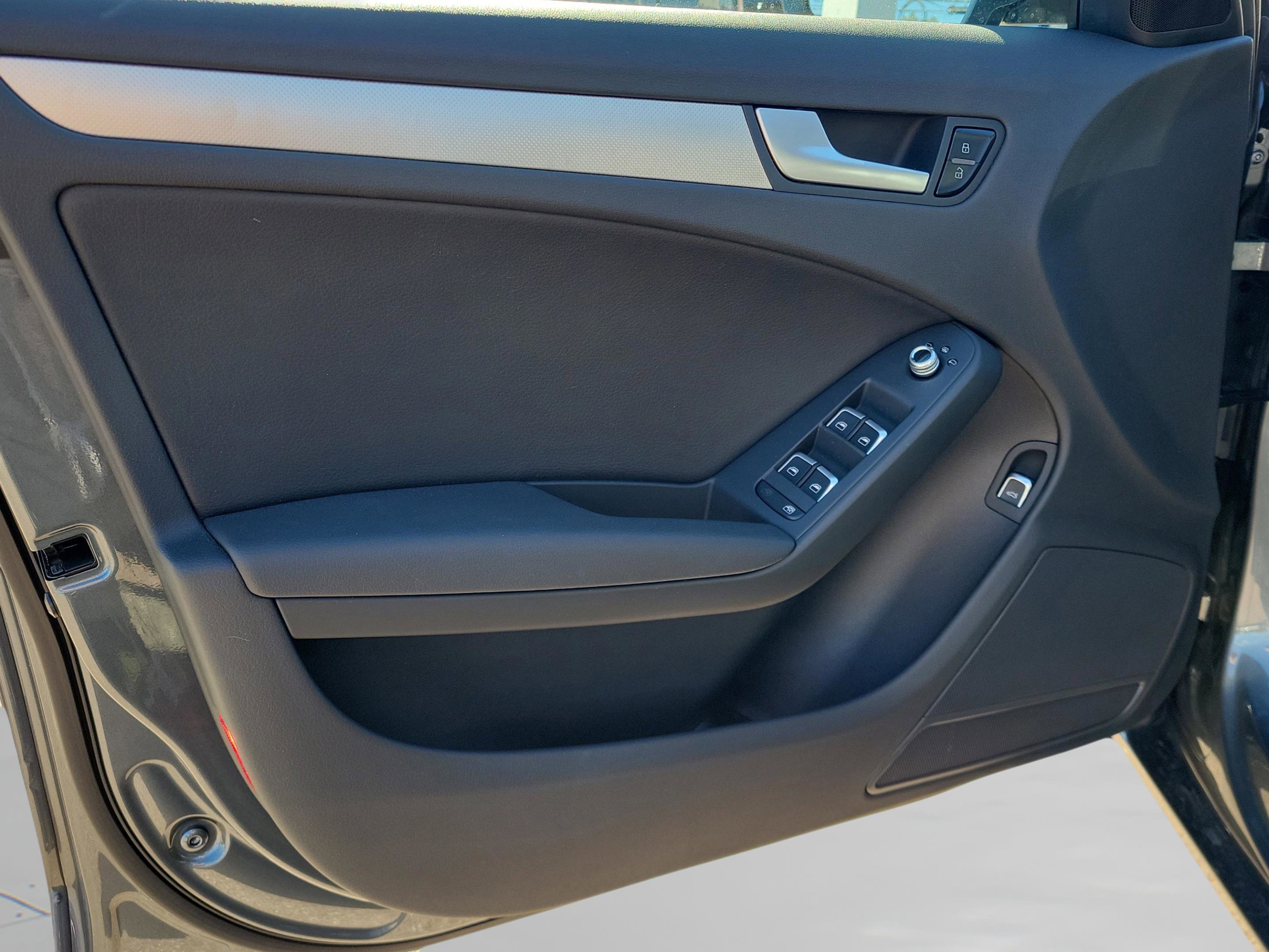 Used 2013 Audi A4 2.0T Premium w/ Convenience Pkg image 28