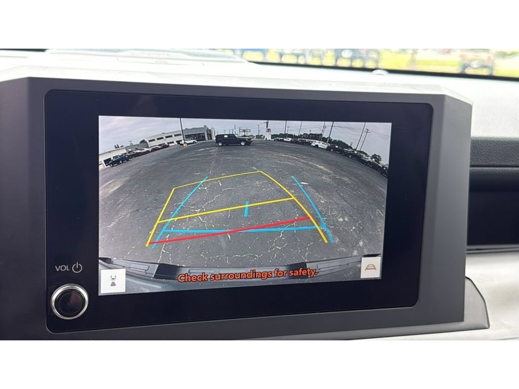 Certified 2024 Toyota Tacoma SR5 AWD/4WD image 15