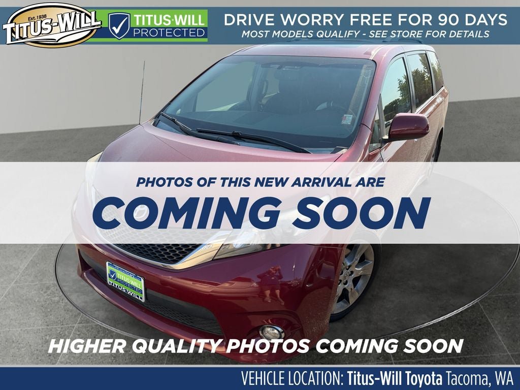 Used 2013 Toyota Sienna SE FWD image 2