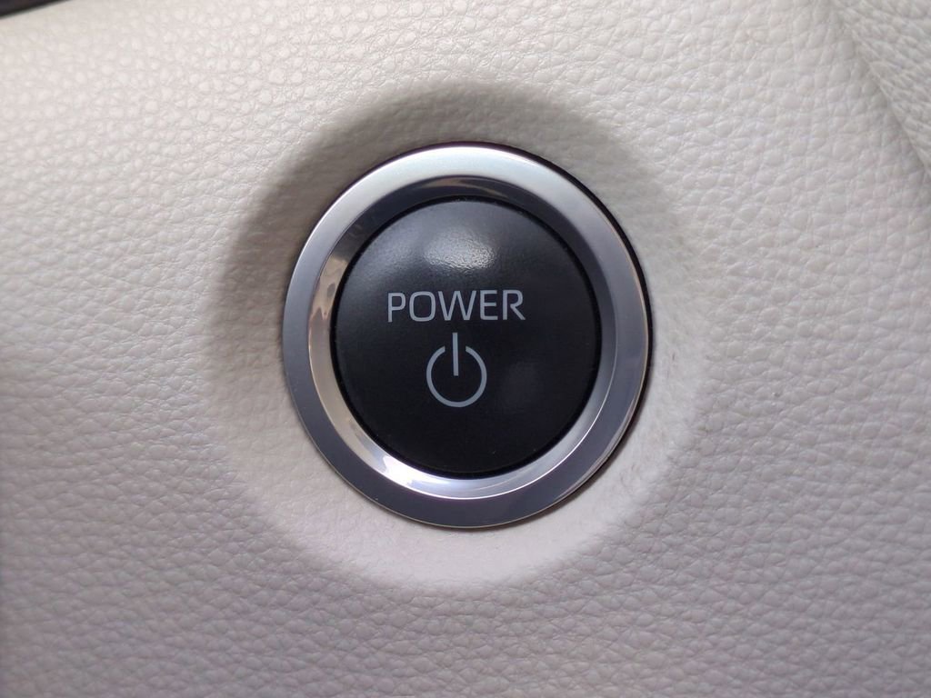 Used 2024 Toyota Corolla XLE image 27