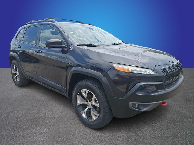 Used 2015 Jeep Cherokee Trailhawk w/ Trailer Tow Group AWD/4WD image 3