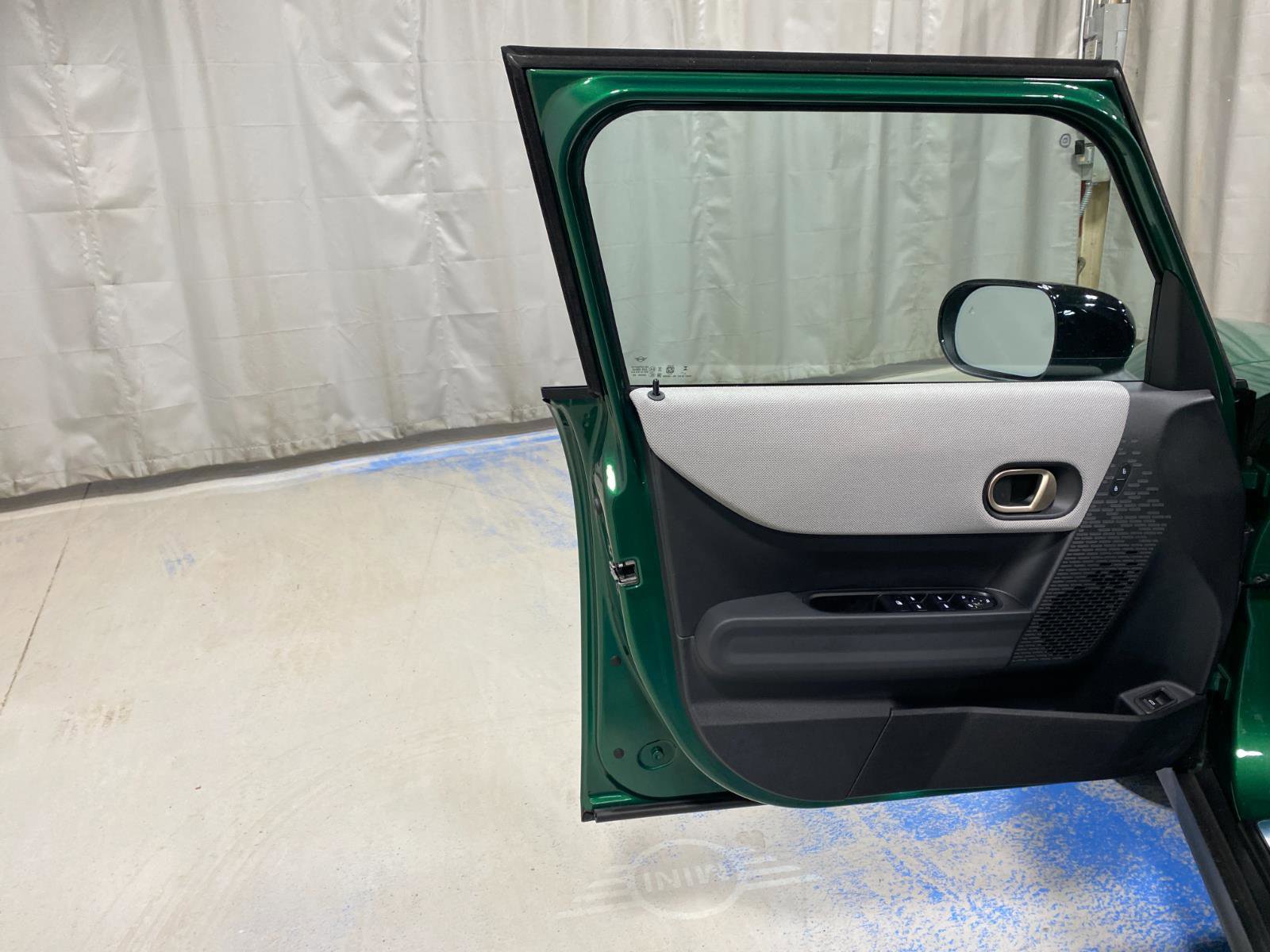 Certified 2025 MINI Cooper S image 19