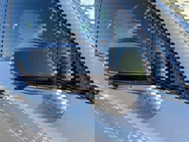 New 2026 Cadillac Vistiq Sport w/ LPO, Floor Liner Package image 10