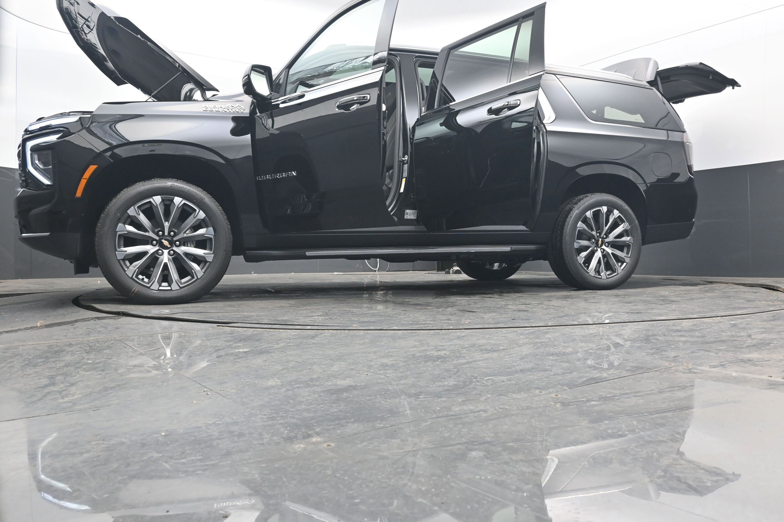 New 2026 Chevrolet Suburban High Country w/ Sun And Tow Package AWD/4WD image 46