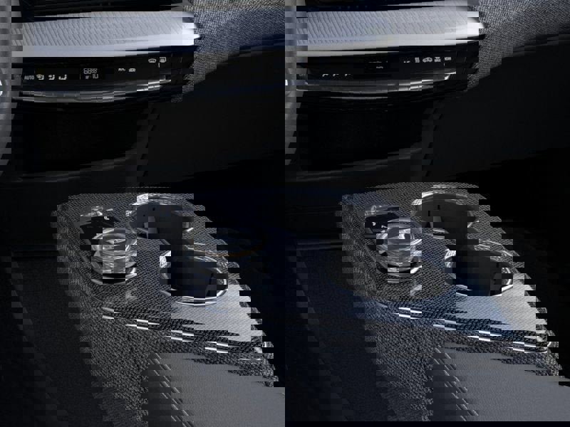 New 2025 Cadillac Optiq Luxury 1 w/ LPO, Floor Liner Package image 23