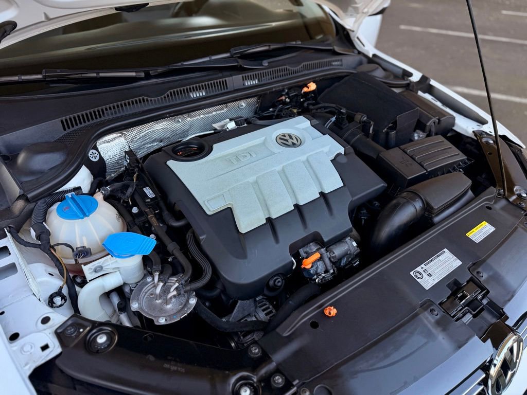 Used 2013 Volkswagen Jetta TDI image 58