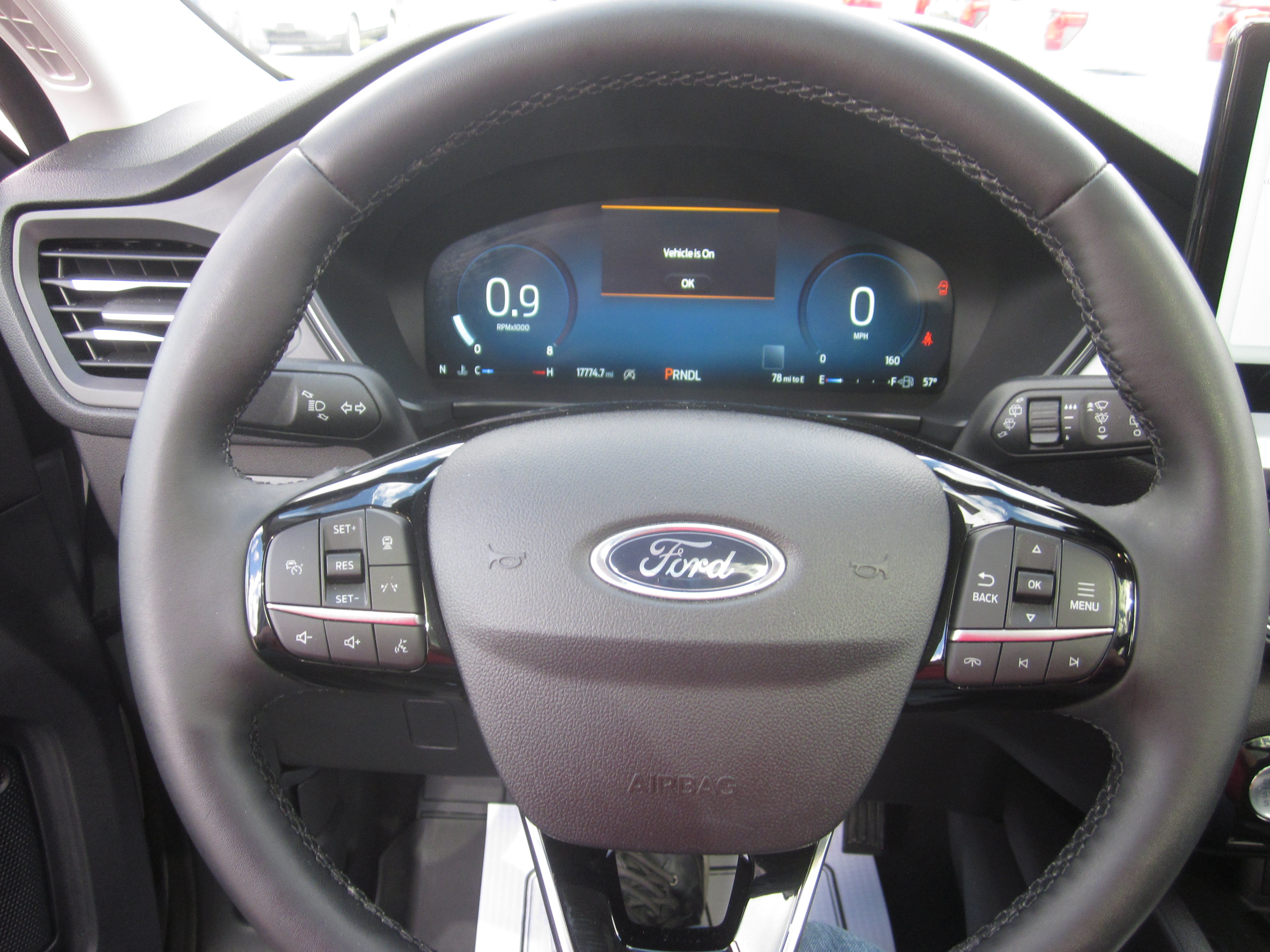 Used 2024 Ford Escape Platinum w/ Class II Trailer Tow Package AWD/4WD image 24