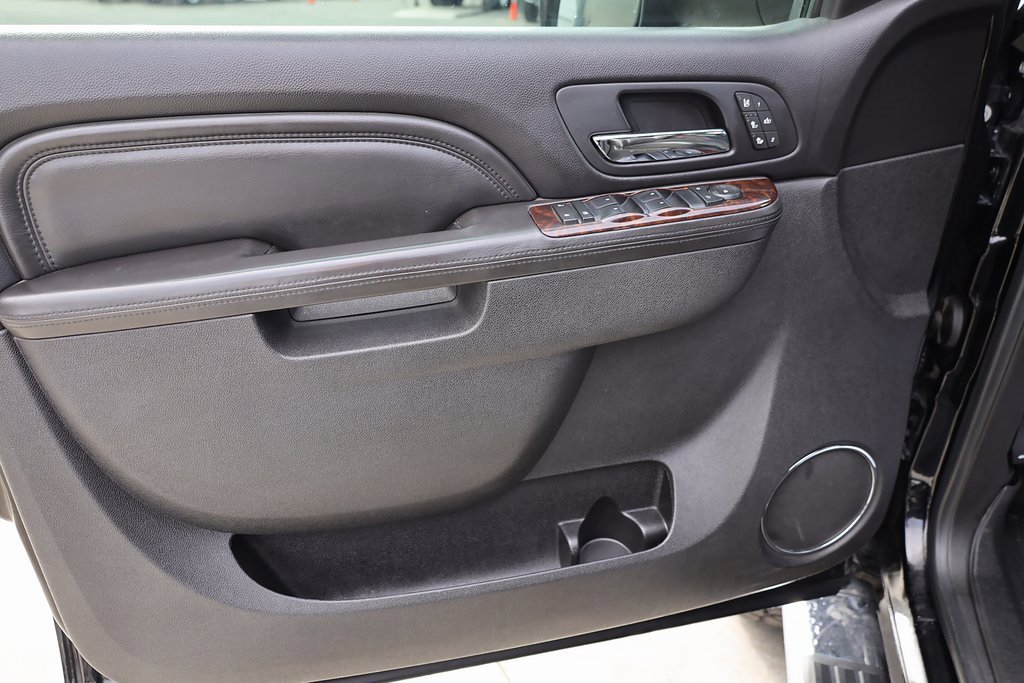 Used 2011 GMC Sierra 3500 Denali image 10