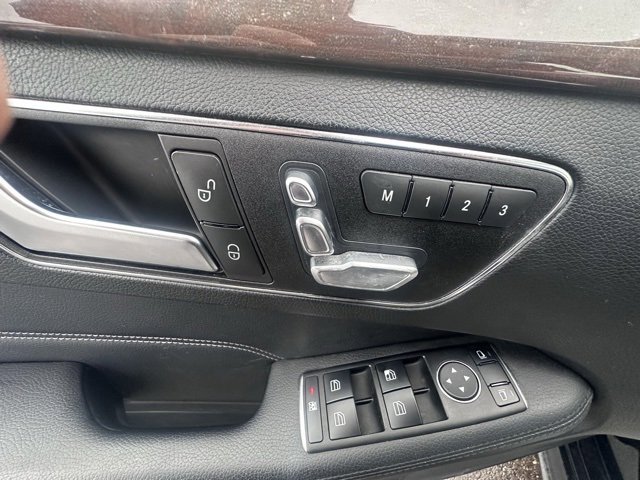 Used 2014 Mercedes-Benz E 350 4MATIC Sedan image 10