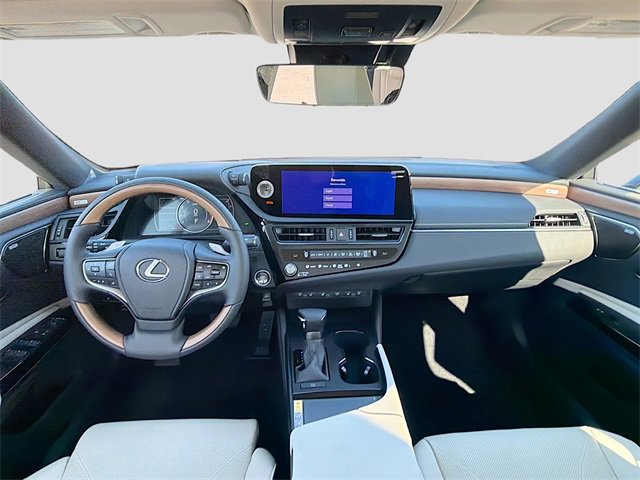 New 2025 Lexus ES 350 Ultra Luxury image 16