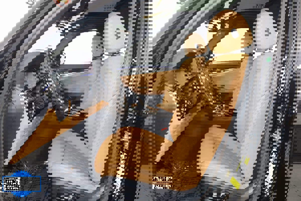 Used 2022 BMW 540i xDrive 540i xDrive w/ M Sport Package image 12