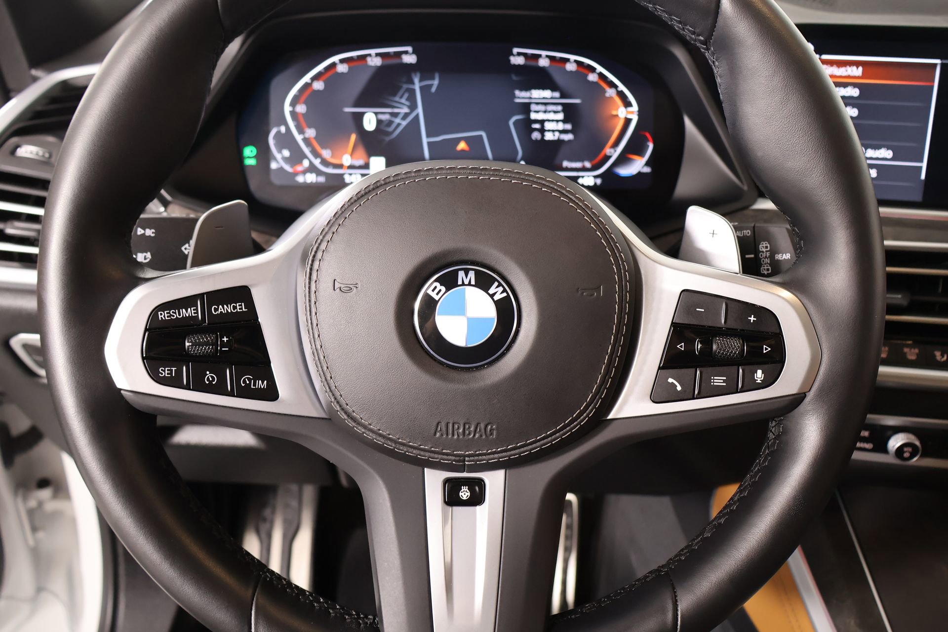 Used 2023 BMW X5 xDrive40i w/ M Sport Package image 3