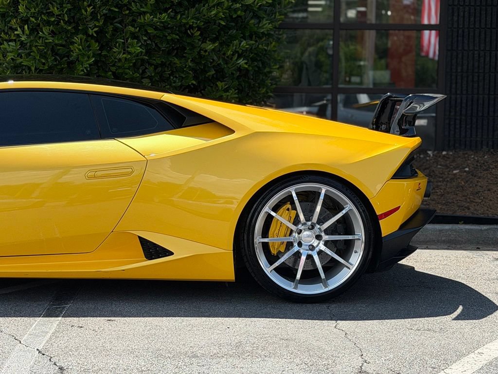 Used 2015 Lamborghini Huracan LP 610-4 AWD/4WD image 11