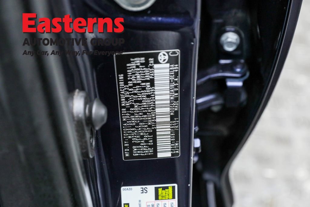 Used 2023 Toyota Corolla LE image 32