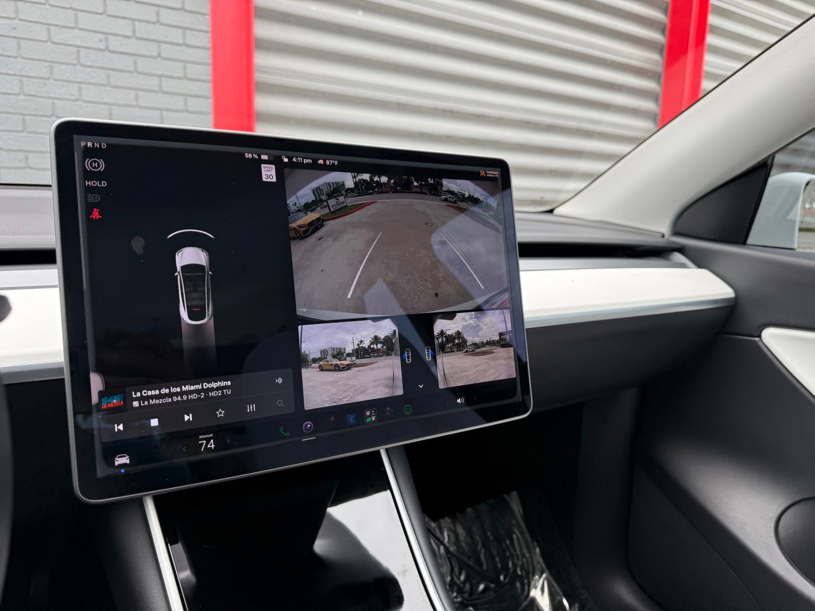 Used 2020 Tesla Model Y Long Range AWD/4WD image 29