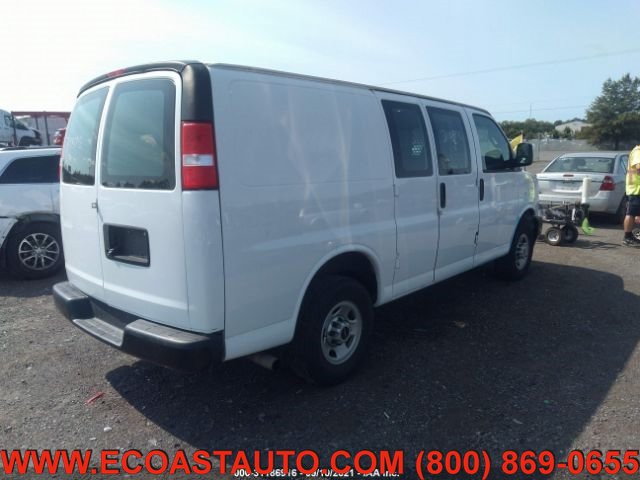Used 2019 GMC Savana 2500 w/ Driver Convenience Package RWD image 4