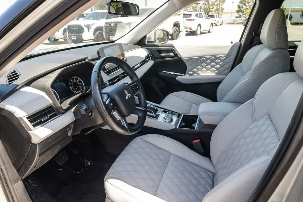 Used 2022 Mitsubishi Outlander SEL FWD image 16