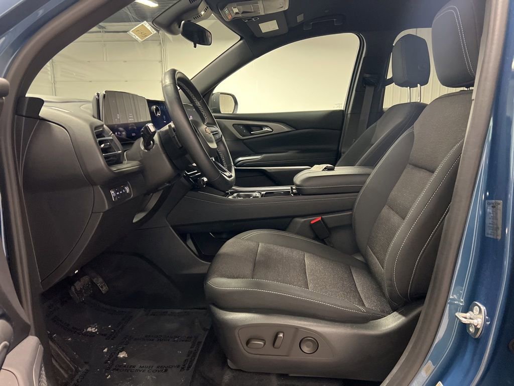 Certified 2024 Chevrolet Traverse LT w/ Trailering Package image 9