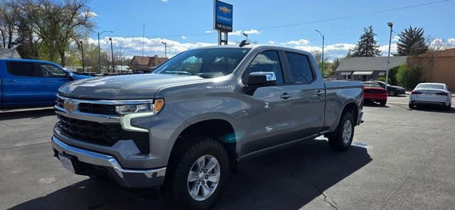 Used 2025 Chevrolet Silverado 1500 LT w/ Work Truck Package image 3