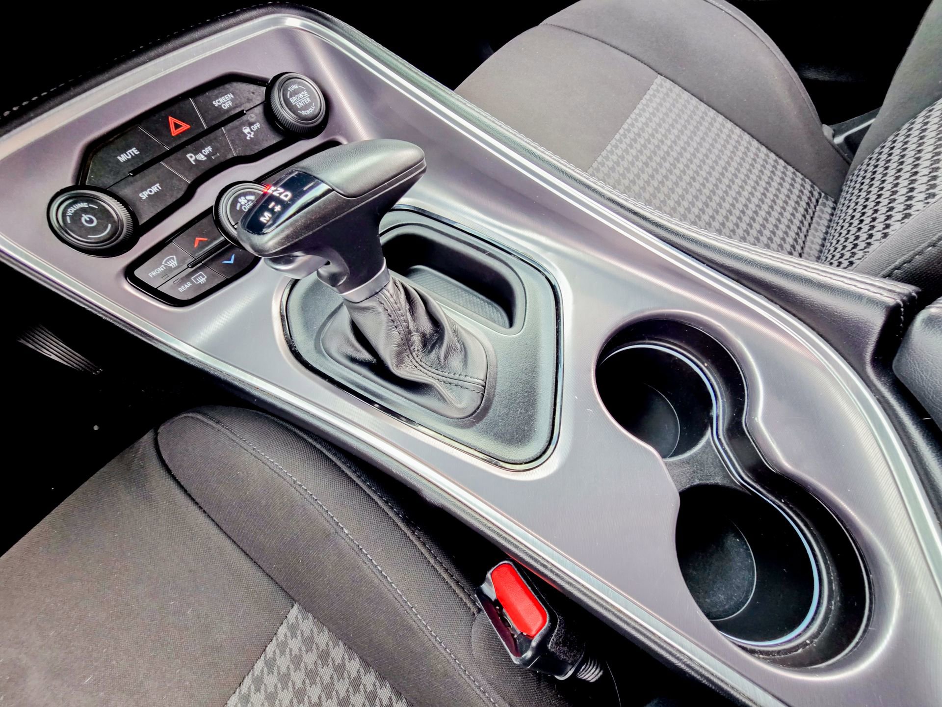 Used 2022 Dodge Challenger GT image 15