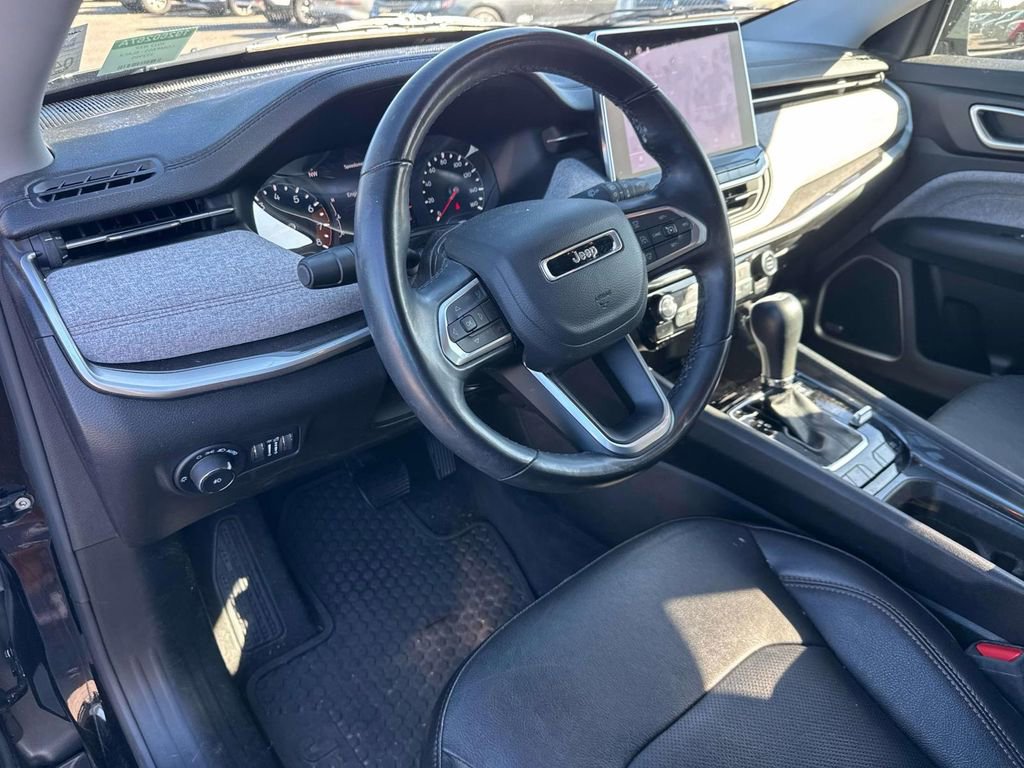 Used 2022 Jeep Compass Latitude w/ Sun and Sound Group image 9