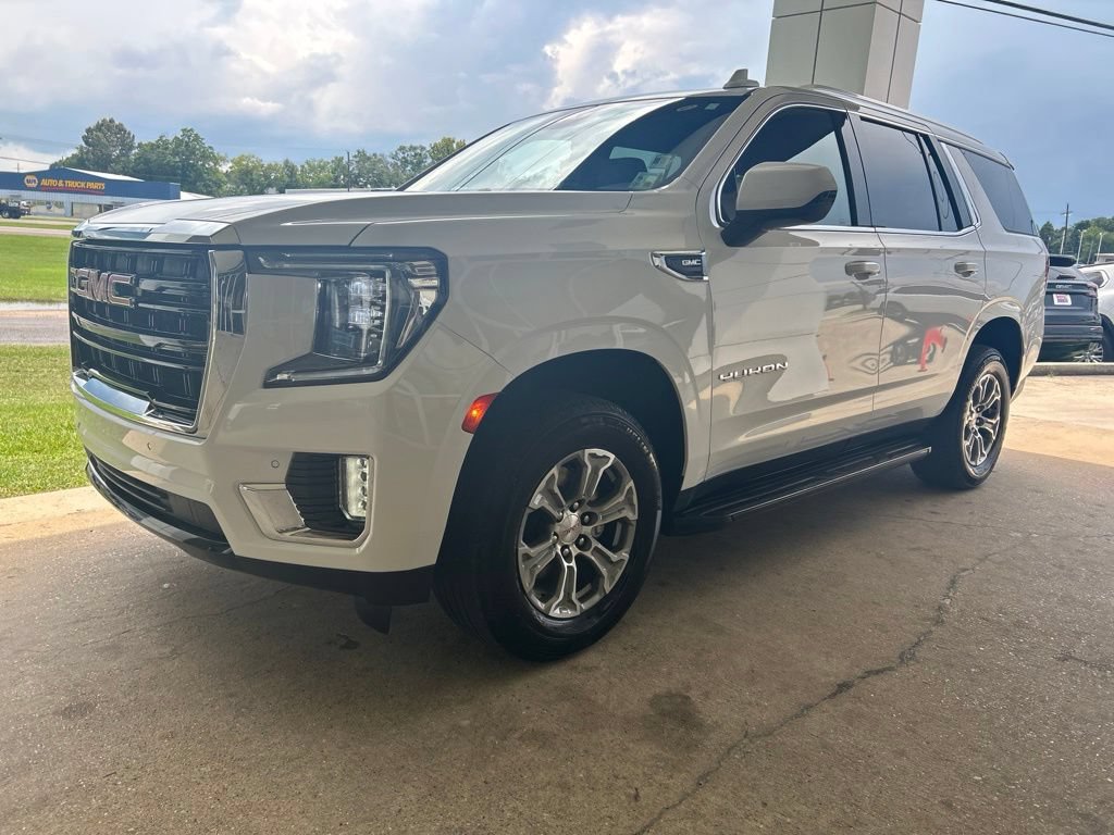 Certified 2023 GMC Yukon SLE RWD image 4