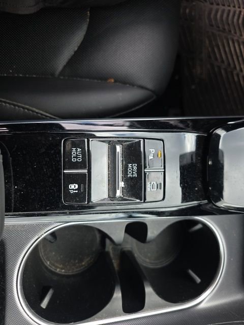 Used 2020 Hyundai Sonata Limited image 13