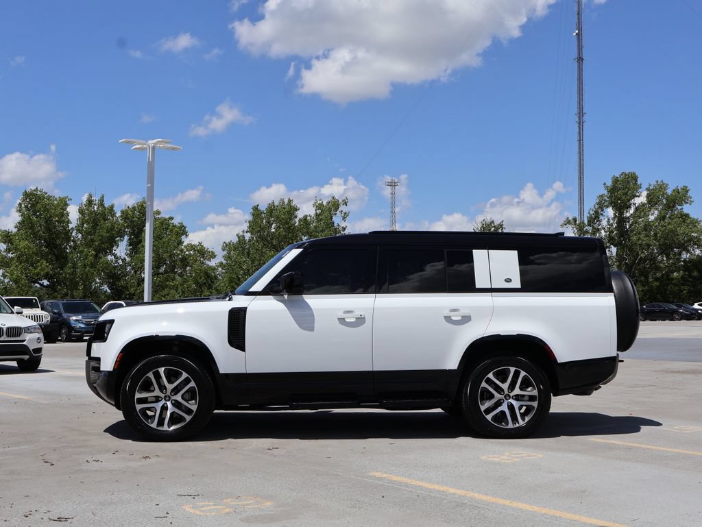 Certified 2024 Land Rover Defender 130 X-Dynamic SE AWD/4WD image 4