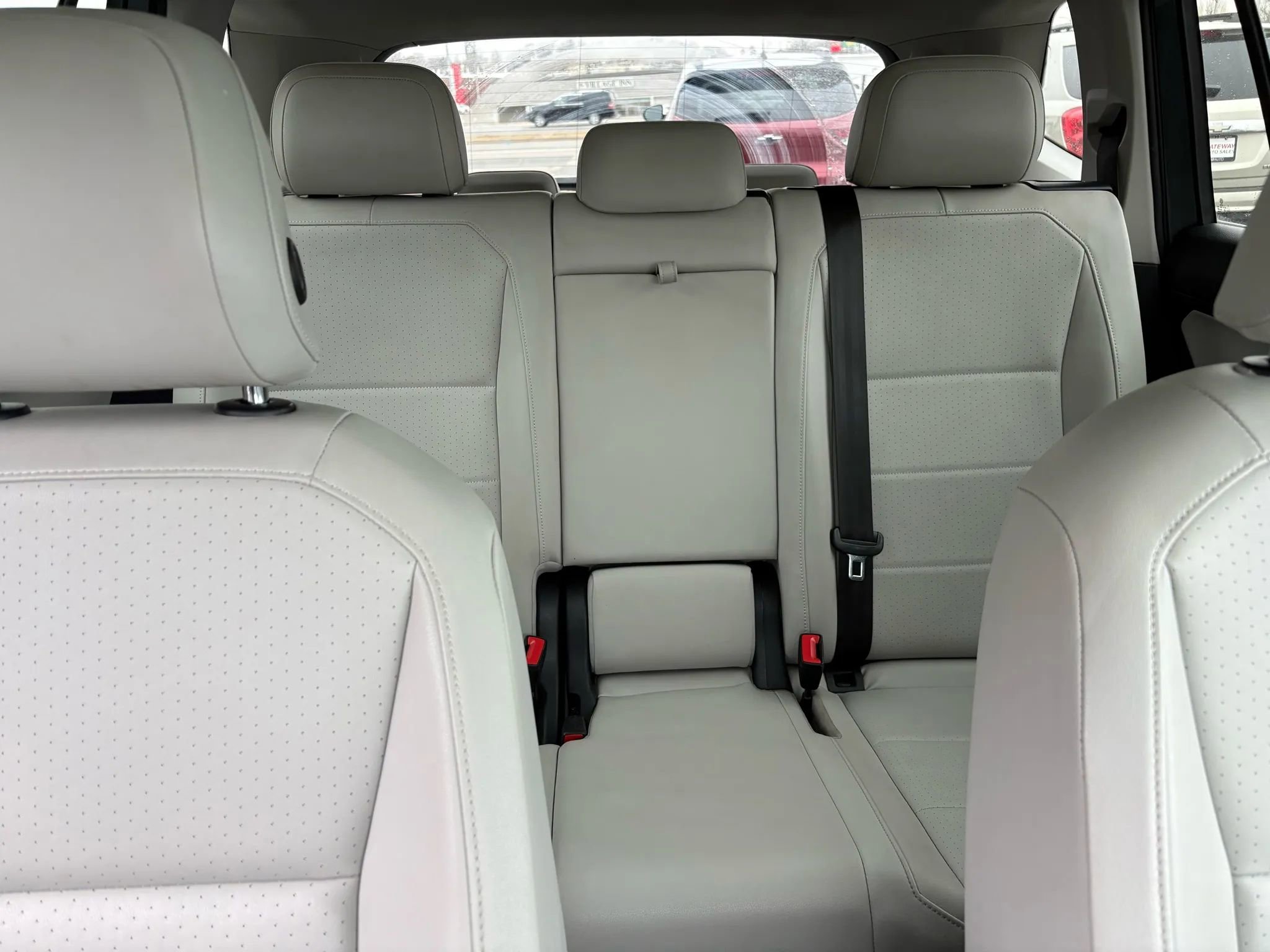 Used 2019 Volkswagen Tiguan SEL image 19