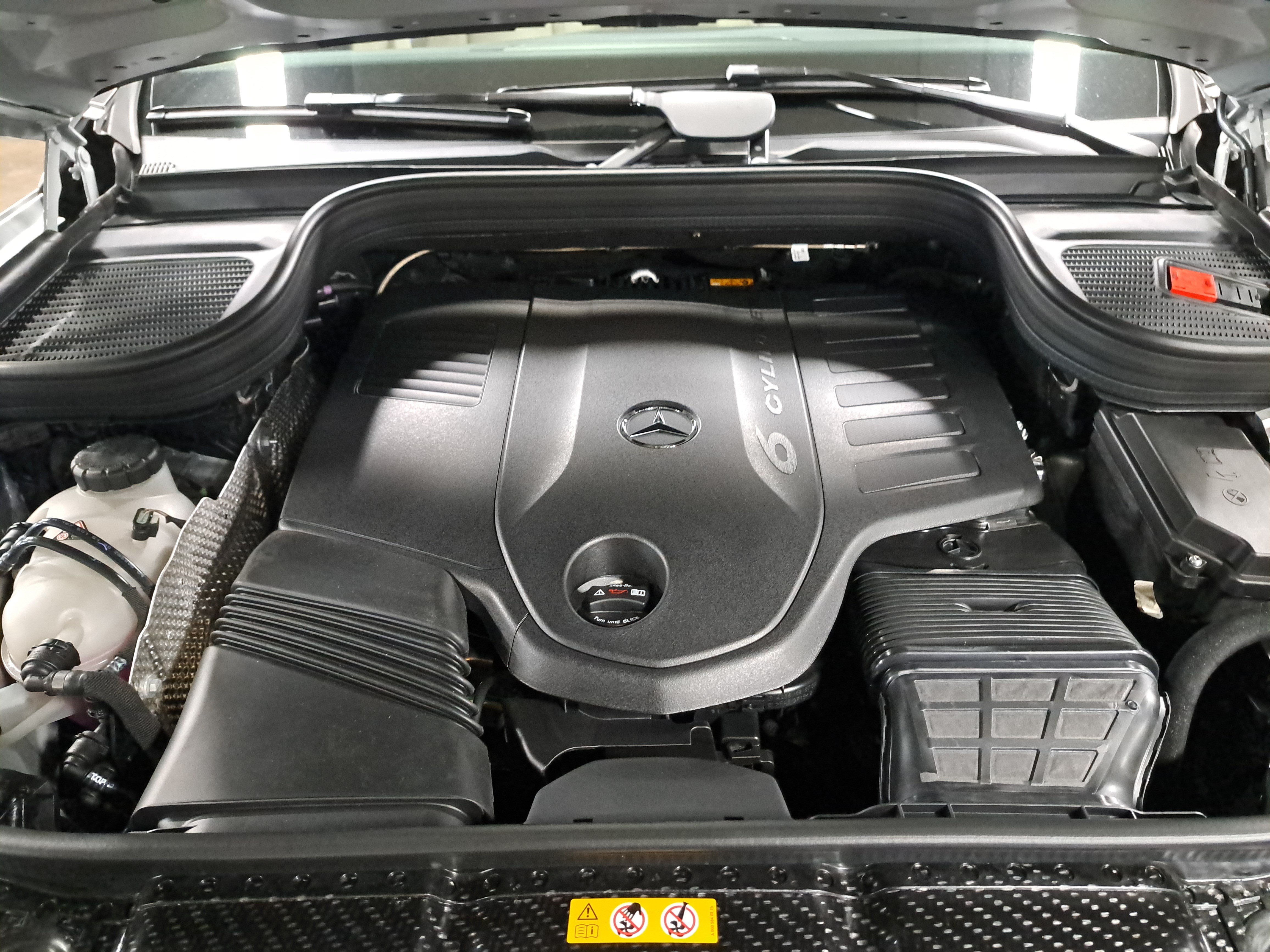 New 2026 Mercedes-Benz GLS 450 4MATIC image 33