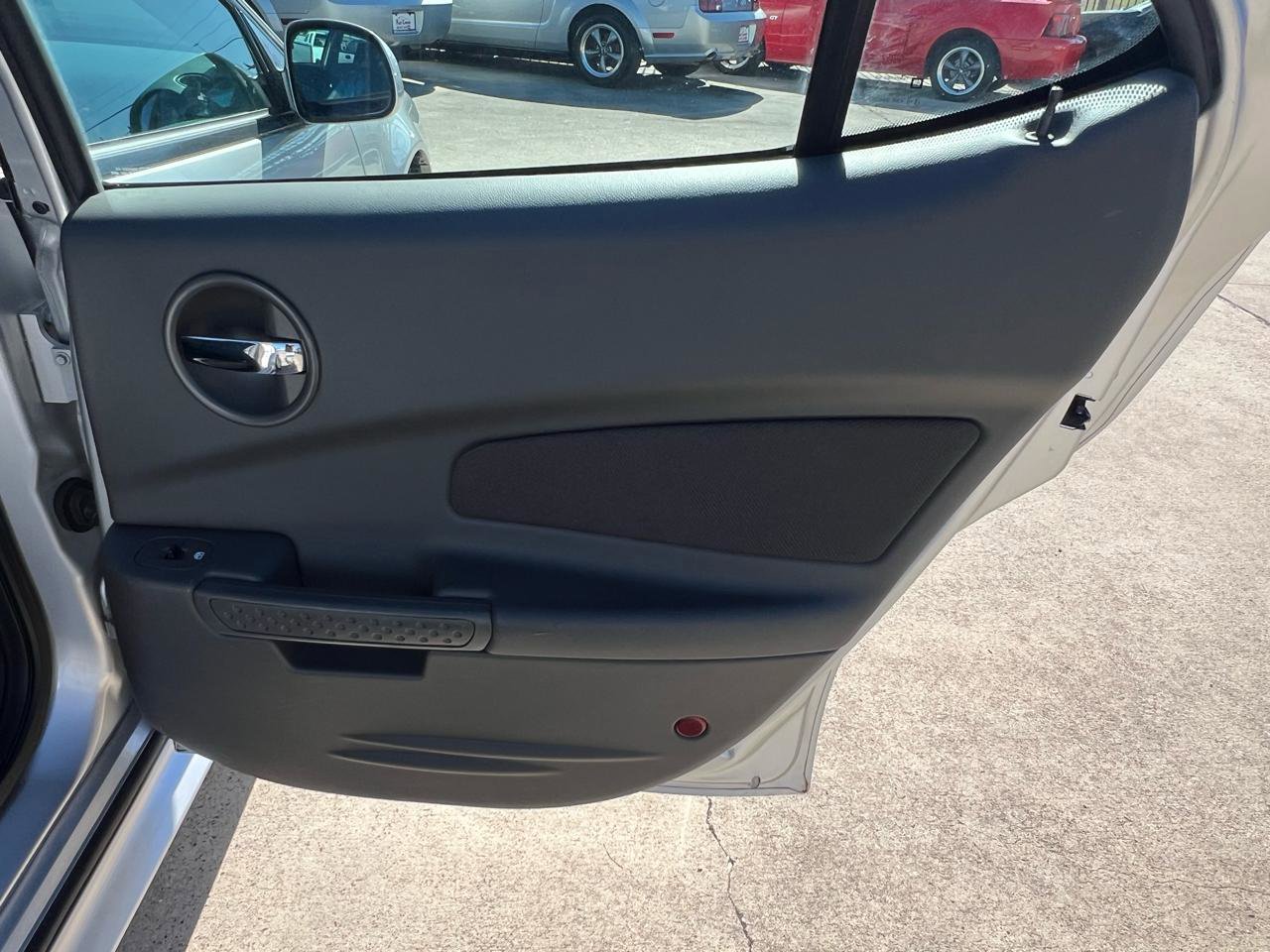 Used 2005 Pontiac Grand Prix GTP w/ Leather Trim Package image 24