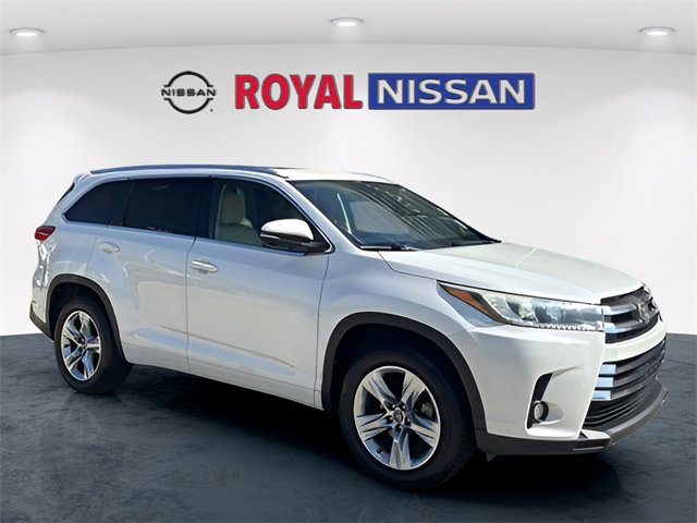 Used 2017 Toyota Highlander Limited image 1