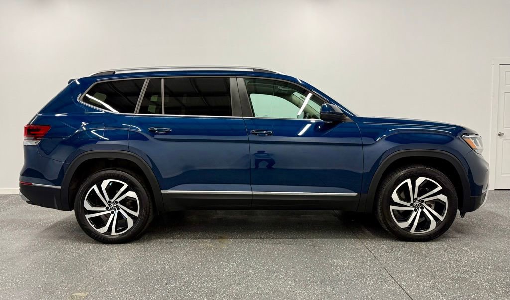 Used 2022 Volkswagen Atlas SEL image 3