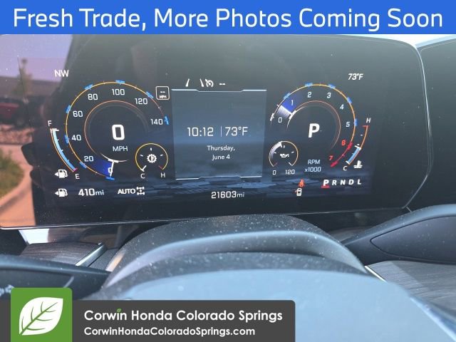 Used 2025 Chevrolet Suburban Z71 AWD/4WD image 12