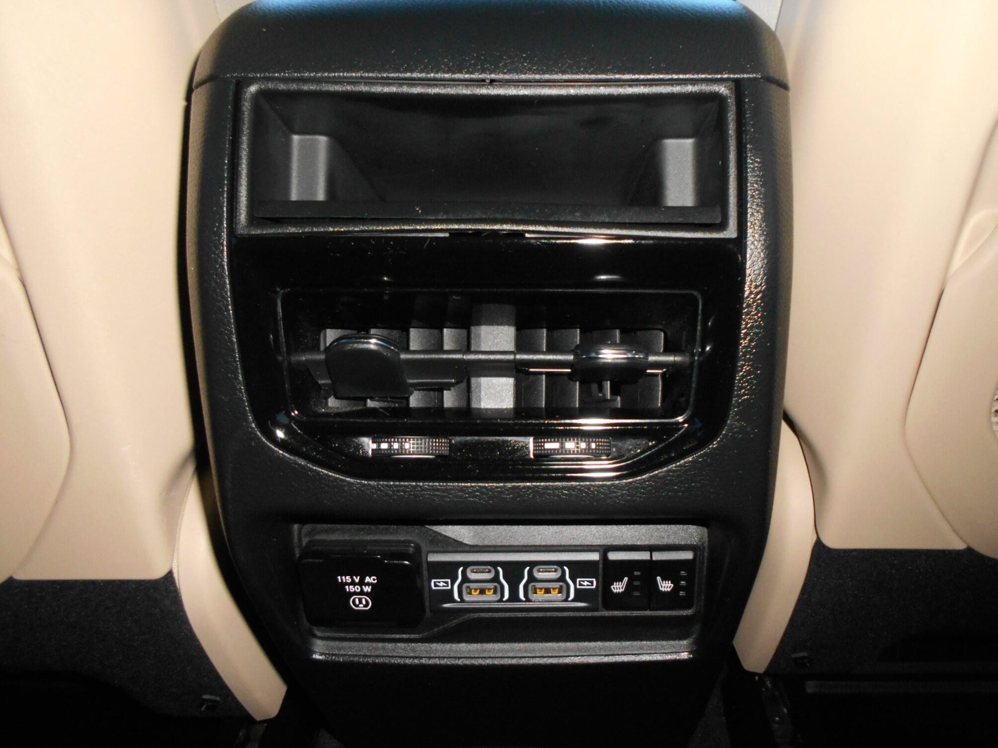 Certified 2023 Jeep Grand Cherokee Limited AWD/4WD image 21