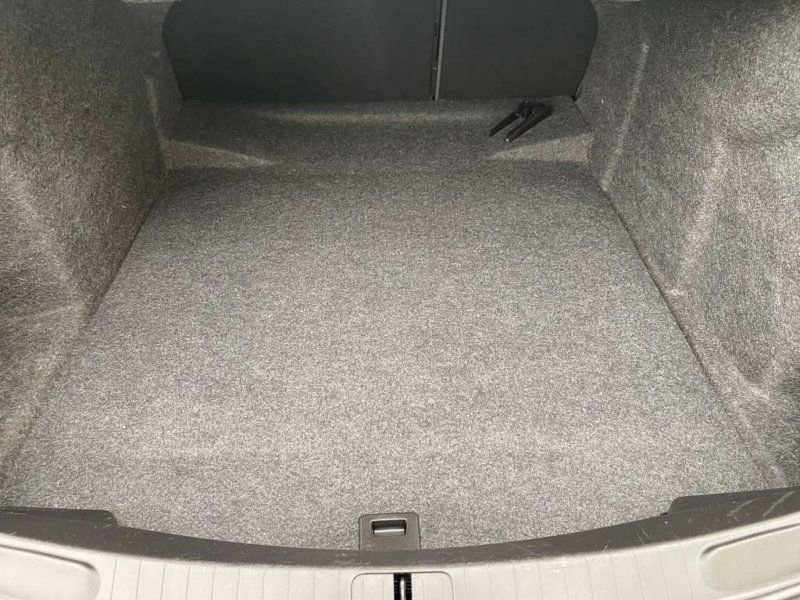 Used 2017 Chevrolet Impala LT w/ Convenience Package image 29