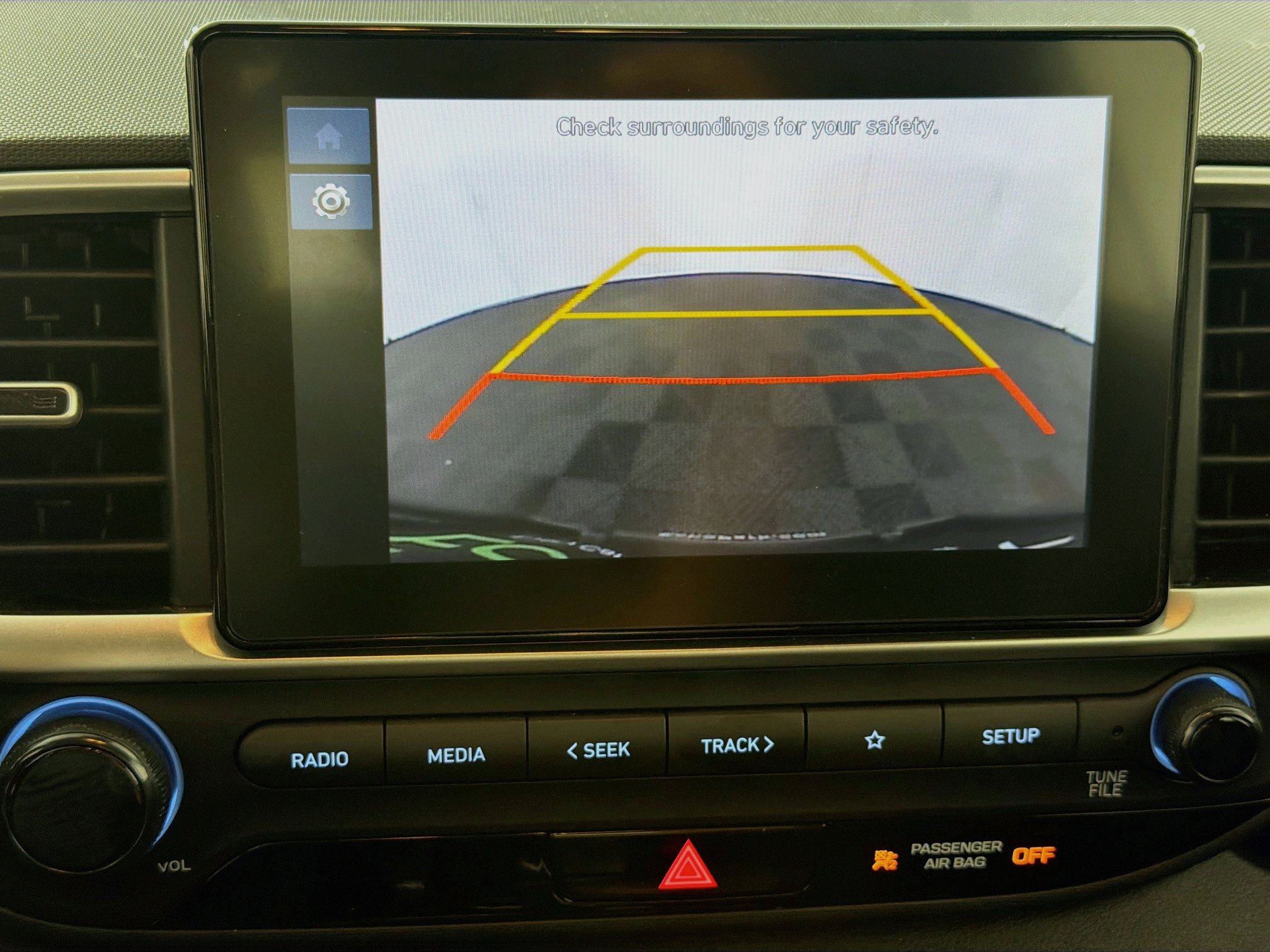 Used 2025 Hyundai Venue SEL FWD image 22