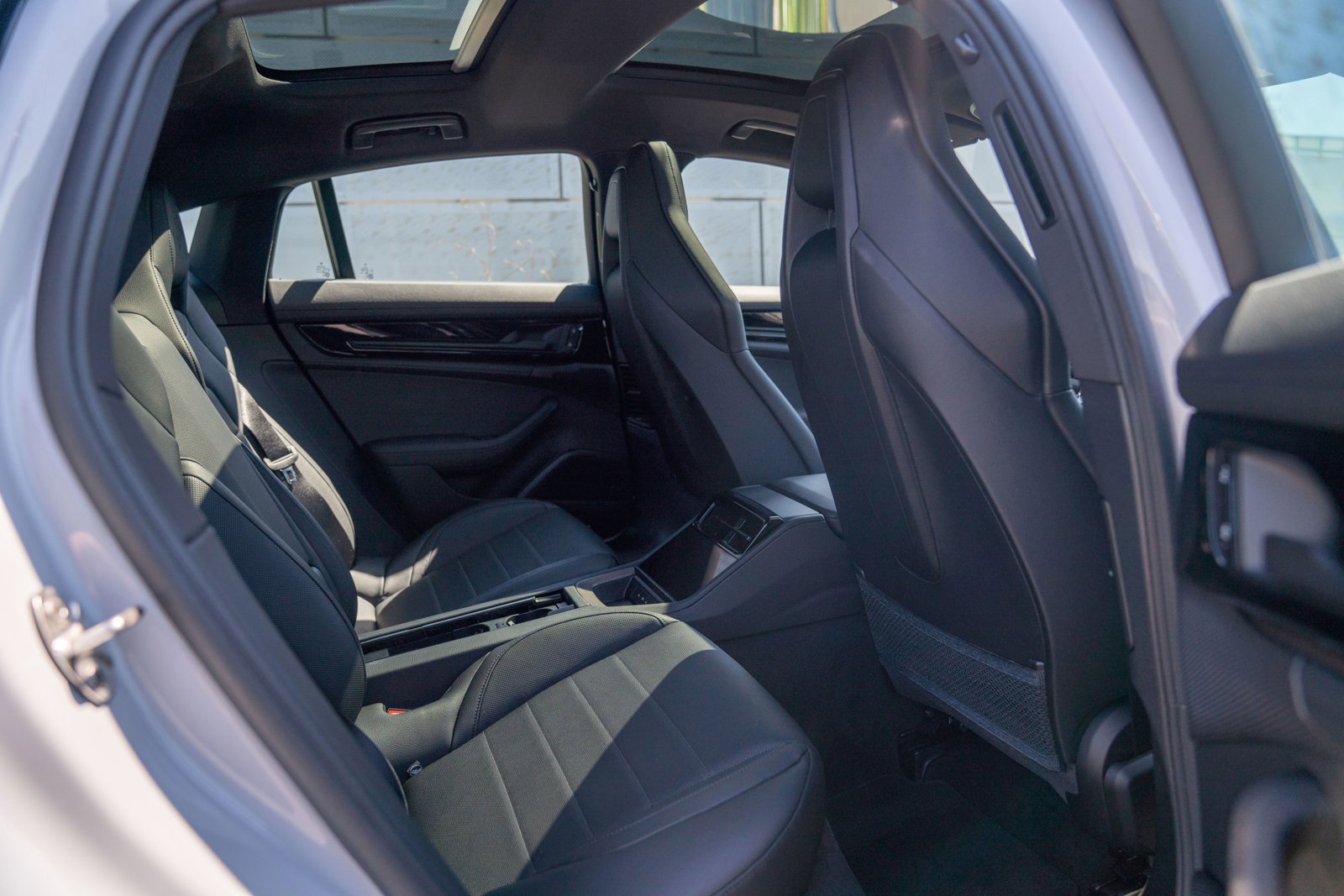 Certified 2025 Porsche Panamera 4 AWD/4WD image 24