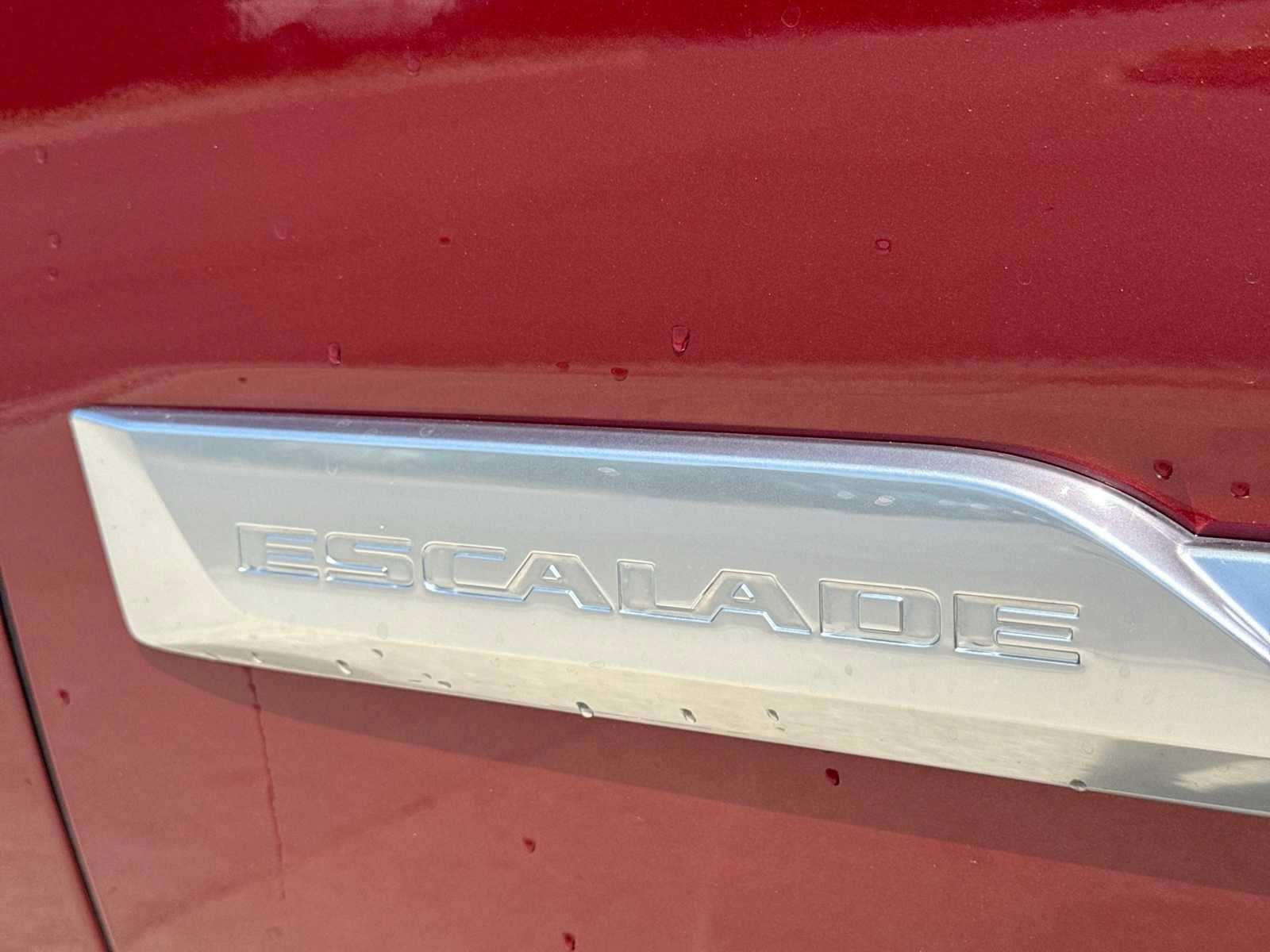 Used 2019 Cadillac Escalade Luxury w/ LPO, Radiant Package AWD/4WD image 12