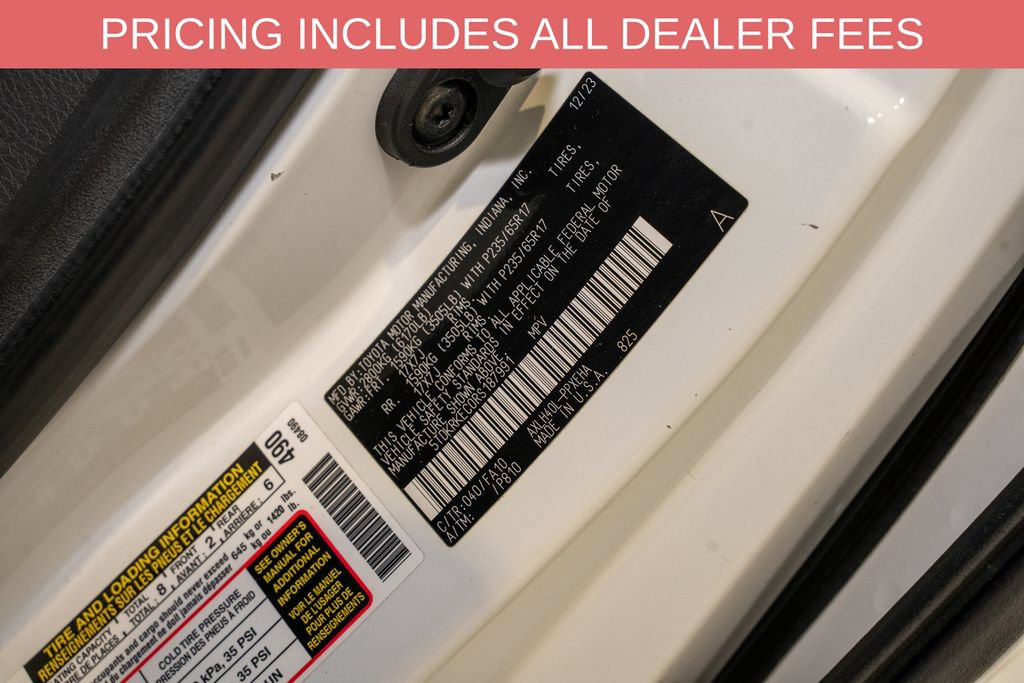 Used 2024 Toyota Sienna LE FWD image 19