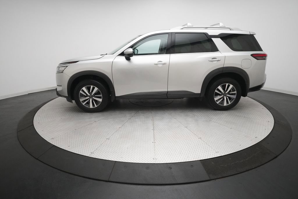 Used 2024 Nissan Pathfinder SL image 22