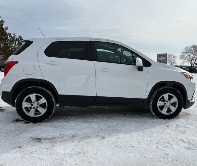 Certified 2021 Chevrolet Trax LS w/ Tint and Cruise Package image 4