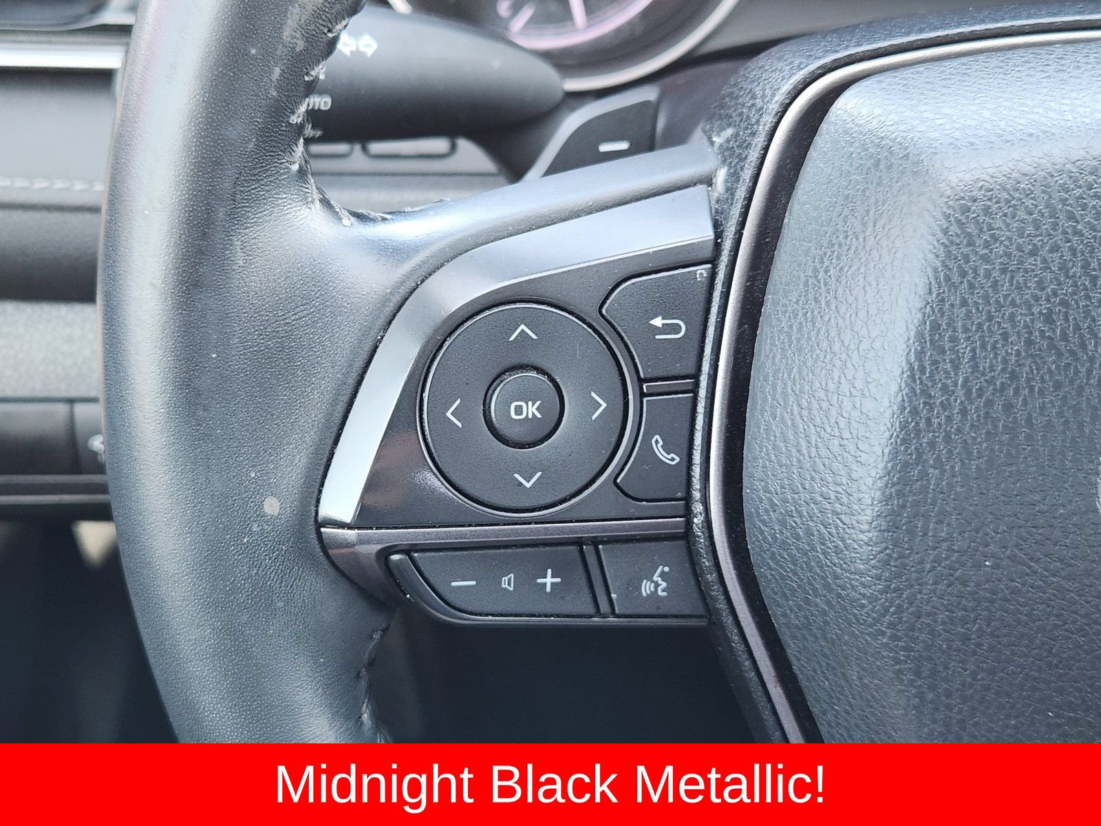 Used 2023 Toyota Camry SE w/ Convenience Package FWD image 32