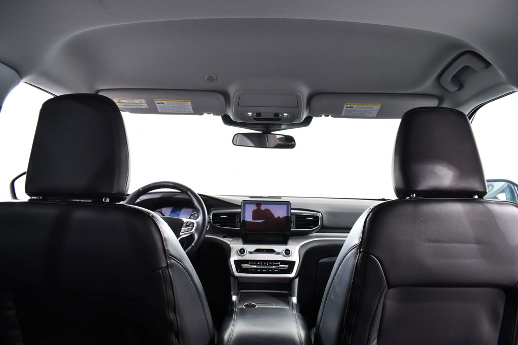 Used 2023 Ford Explorer XLT w/ Equipment Group 202A image 17