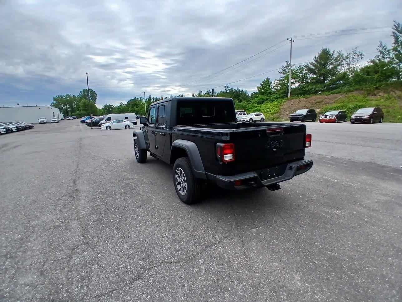 New 2026 Jeep Gladiator Sport AWD/4WD image 5