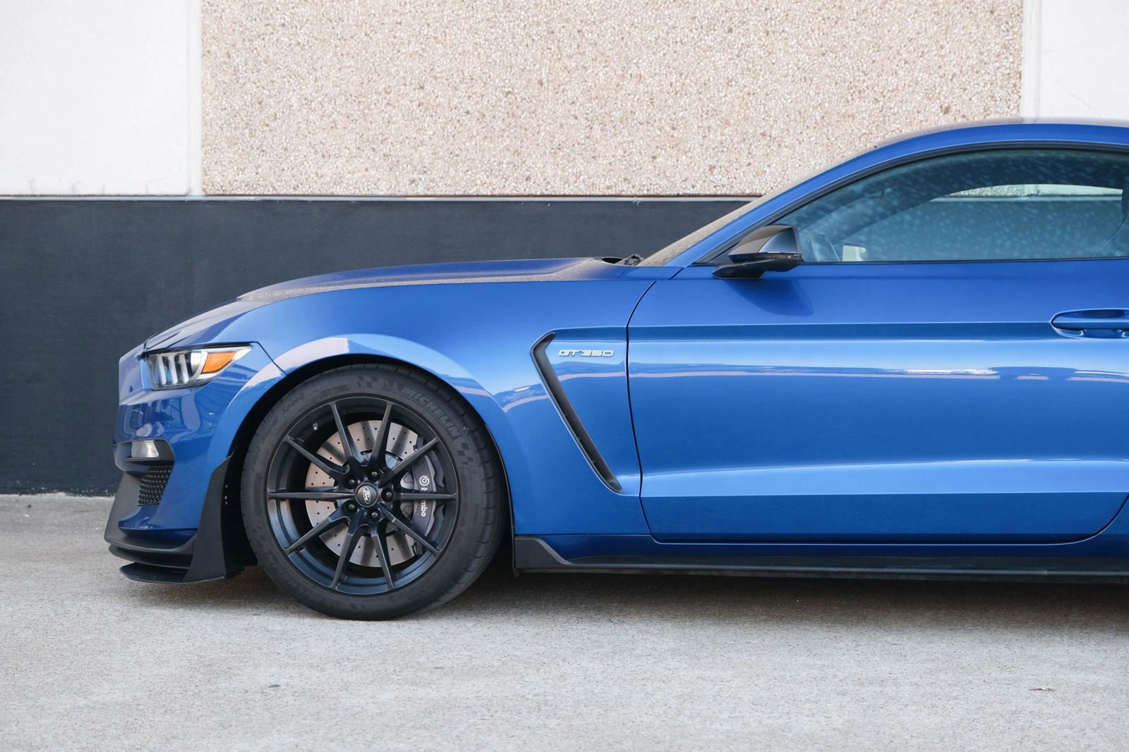 Used 2017 Ford Mustang Shelby GT350 w/ Electronics Package image 7