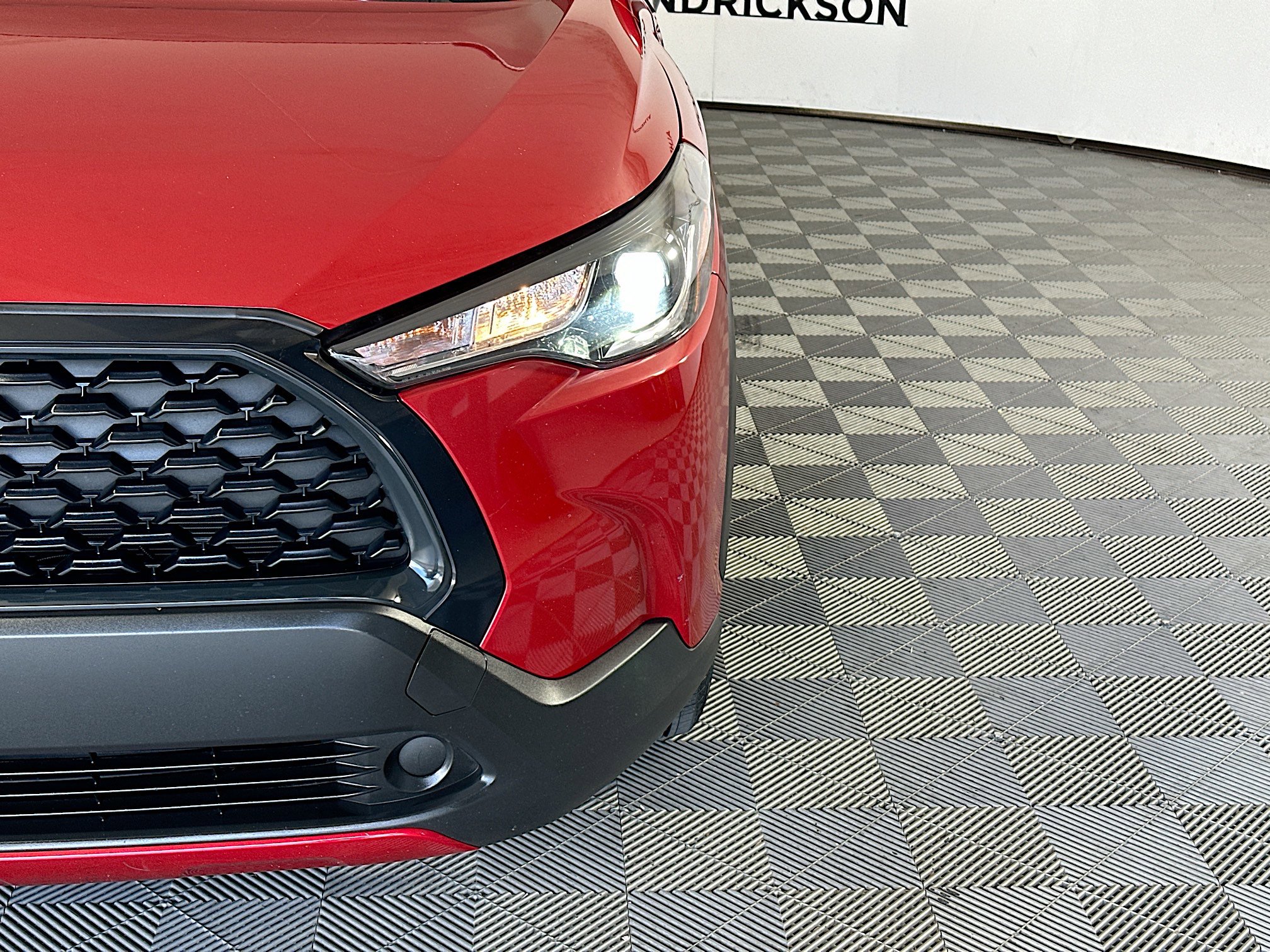 Used 2023 Toyota Corolla Cross LE image 9