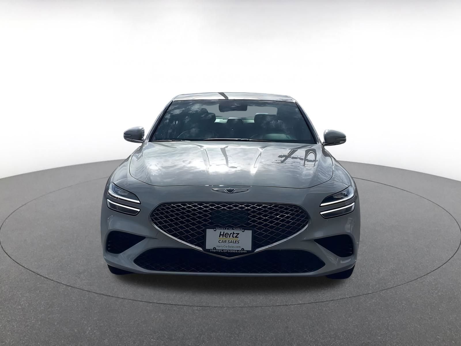 Used 2025 Genesis G70 2.5T image 4