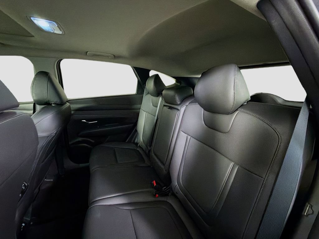 Used 2025 Hyundai Tucson SEL FWD image 23